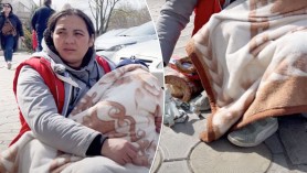 O femeie cerșește timp de 17 ani. Câți bani câștigă pe zi